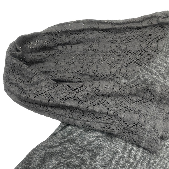 Prana Medium Grey Long Sleeve Lacey Arms Cotton/Polyester Top - Picture 3 of 7